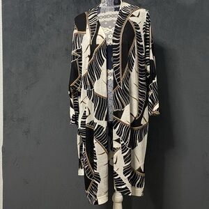 Chicos Kimono Cardigan Womens M/L White Black Leaf Print Short Sleeve Cover Up